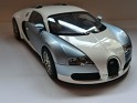 1:18 - Auto Art - Bugatti - Veyron - 2005 - Pearl/Ice Blue - Calle - 4